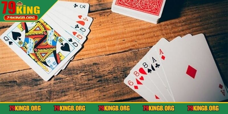 Mẹo chơi bài phỏm ưu tiên đánh những lá rác